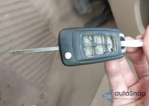 2010 Buick Lacrosse Cxs из США, поврежденный, VIN 1G4GE5GV3AF226817